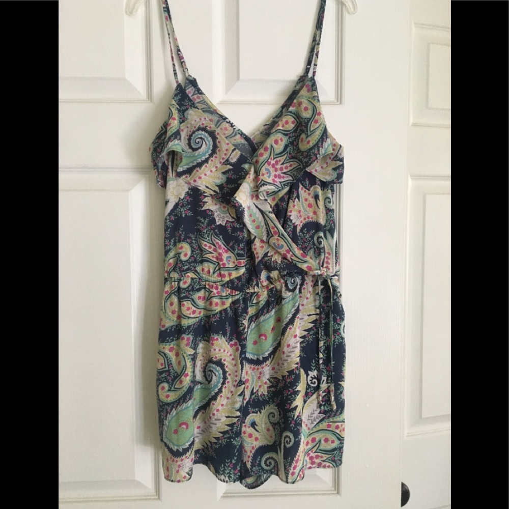NWOT American Eagle paisley romper.